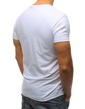 Biele tričko v módnom prevedení