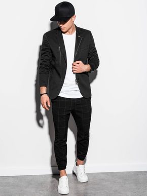 pánsky ouftit v čiernej farbe - čierne športové sako, biele tričko, čierne kárované nohavice