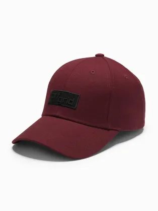 Trendy bordová šiltovka s nášivkou V8 ACCS-0104