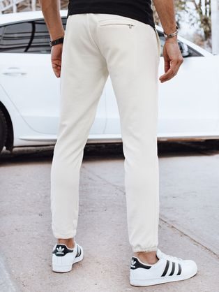 Trendy čierne kapsáčové joggery