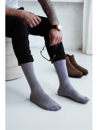 Elegantné šedé pánske ponožky