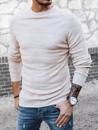 Atraktívny sveter v béžovej farbe