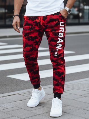 Trendy maskáčové tepláky pre pánov v červenom farebnom prevedení