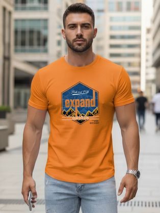 Oranžové pánske tričko s originálnou potlačou