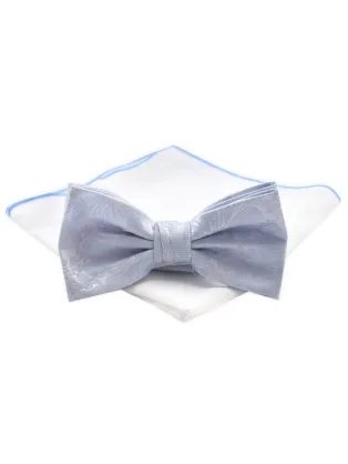 Elegantný svetlomodrý pánsky motýlik