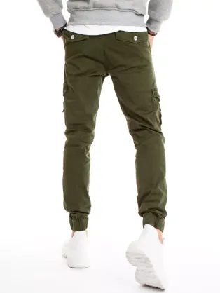 Trendové kapsáčové nohavice v khaki farbe