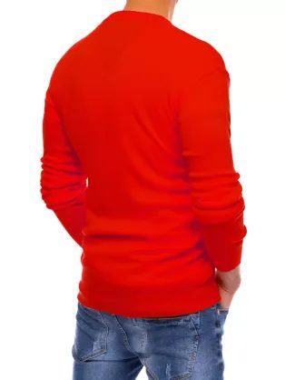 Červený sveter s véčkovým výstrihom