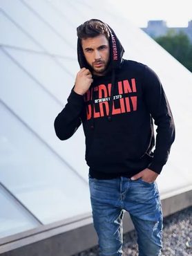 A pulóver: divatos darab, nem csak a fiús gardróbba