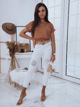 Ženska moda je prišla v moški e-trgovini