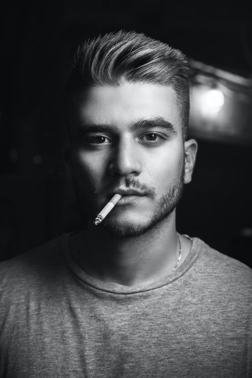 Jak zastavit šedivění vlasů?