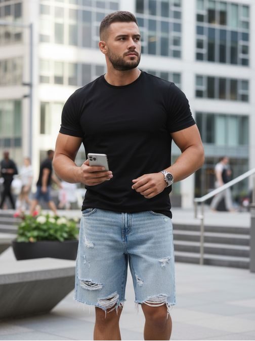 Jednofarebné čierne tričko bez potlače (Plus Size)