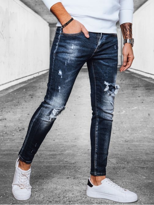 Atraktívne modré pánske rifle s modernými odreninami