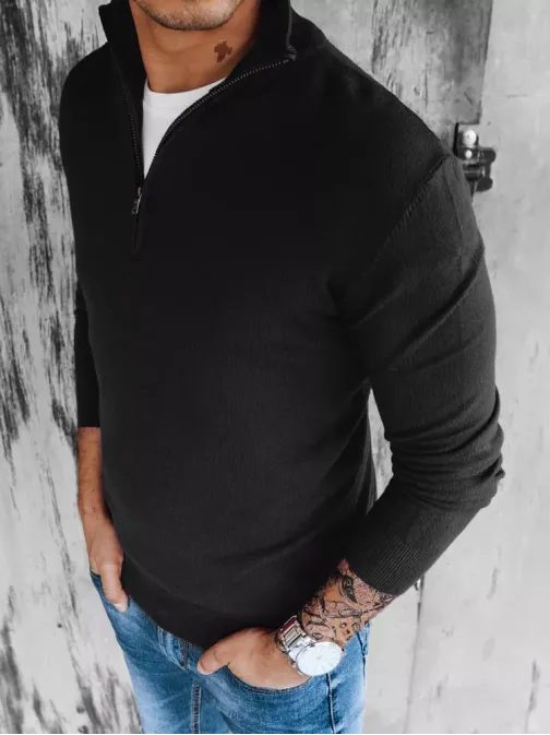 Atraktívny čierny sveter so zipsom
