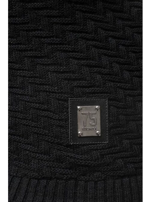 Pohodlný čierny sveter 256030