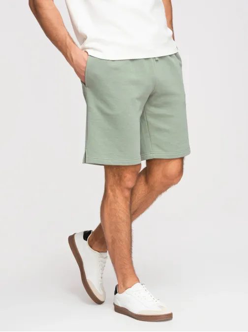 Trendy svetlozelené  kraťasy s logom V3 SRBC-0153