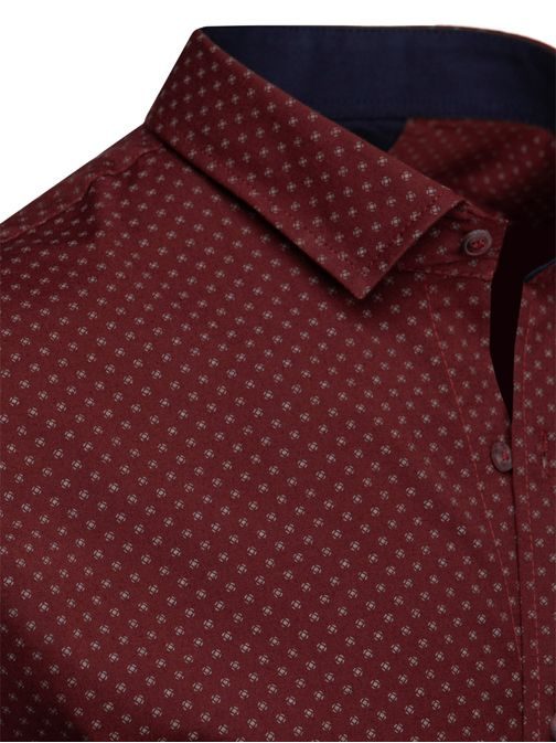 Elegantná bordová košeľa s jemným vzorom