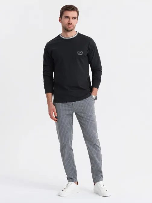 Moderné čierne tričko s dlhým rukávom a s logom V4 LSCL-0128