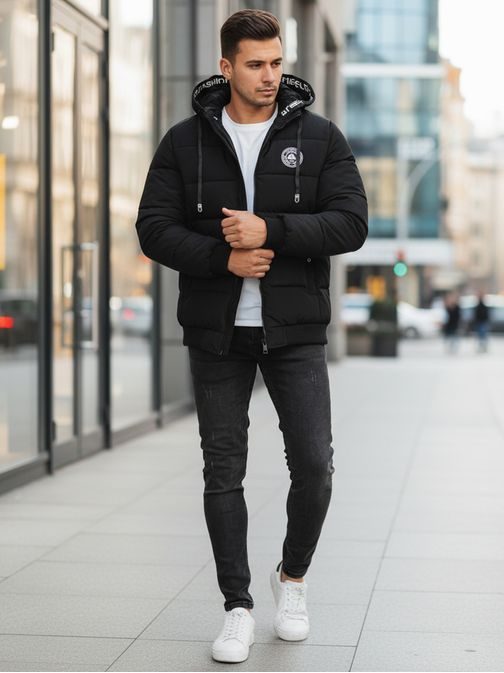 Trendy zimná bunda s kapucňou v čiernom prevedení