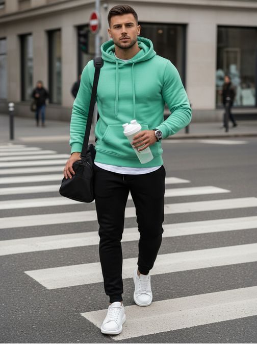 Pohodlná mätovo-čierna tepláková súprava