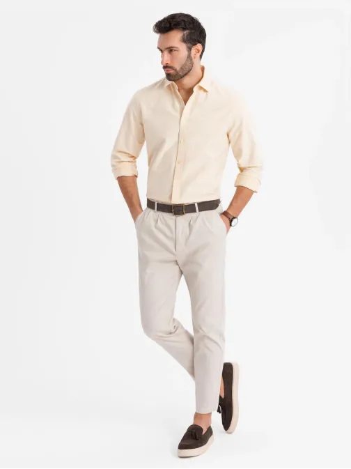 Trendy pánska pastelová žltá košeľa s dlhým rukávom V3 SHOS-0183