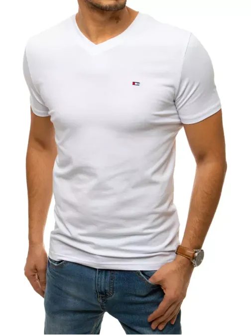Štýlové tričko v bielej farbe s V-výstrihom