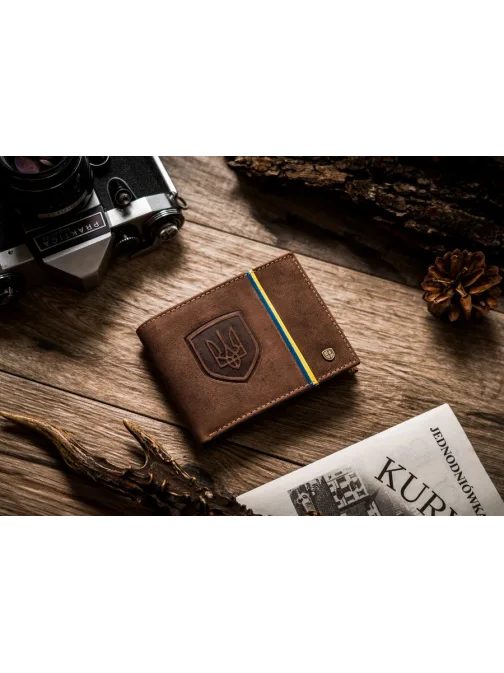 Moderná hnedá pánska peňaženka Peterson