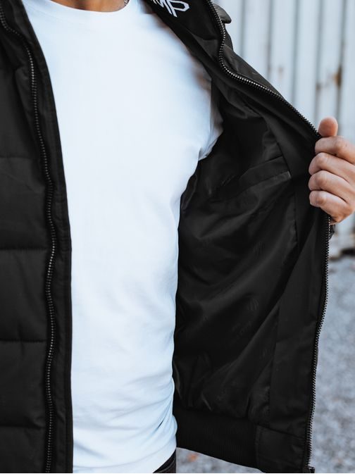 Trendy zimná bunda s kapucňou v čiernom prevedení