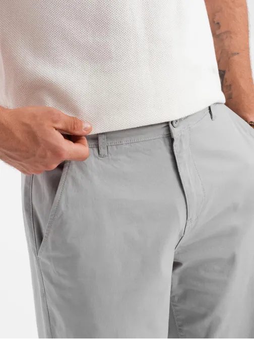 Pánske šedé chinos šortky s lemom V12 SRCS-0197