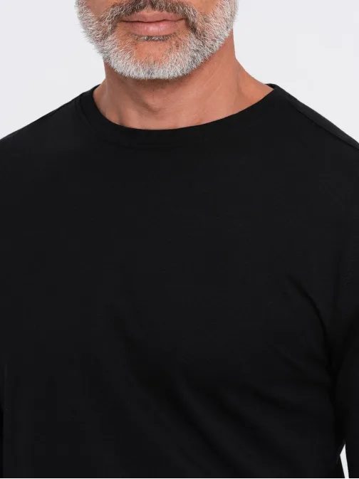 Jednoduché bavlnené tričko s dlhým rukávom v čiernej farbe v1 om-lsbl-0106