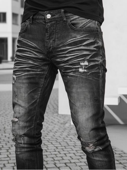 Atraktívne čierne rifle s dierami