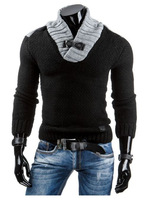 Čierny hrubý sveter so šálovým golierom