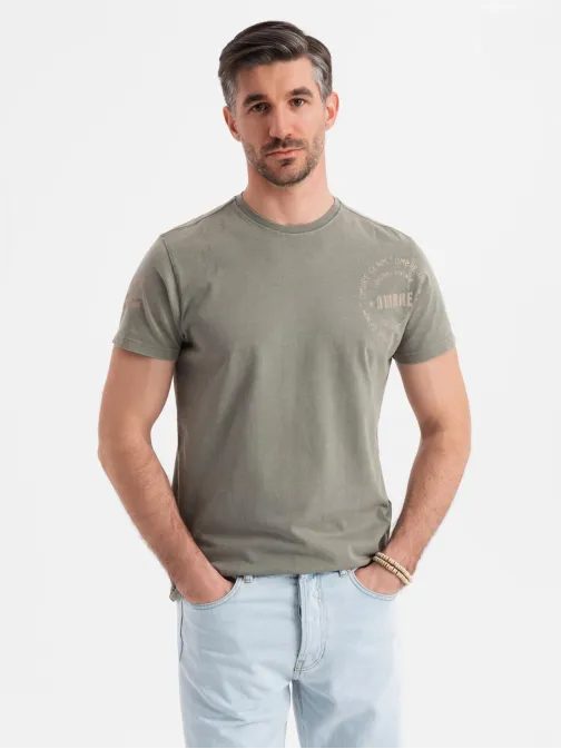 Pánske olivové tričko s trendy nápisom V2 TSFP-0225