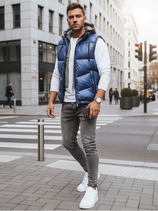 Teplá prešívaná vesta modrej farby