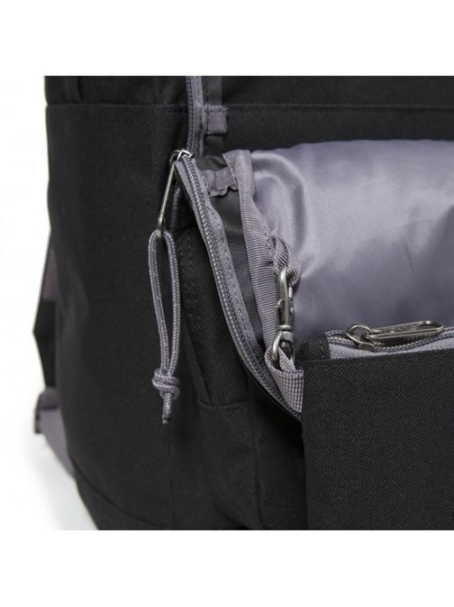 Čierny batoh EASTPAK CHIZZO L RE-FILL Black