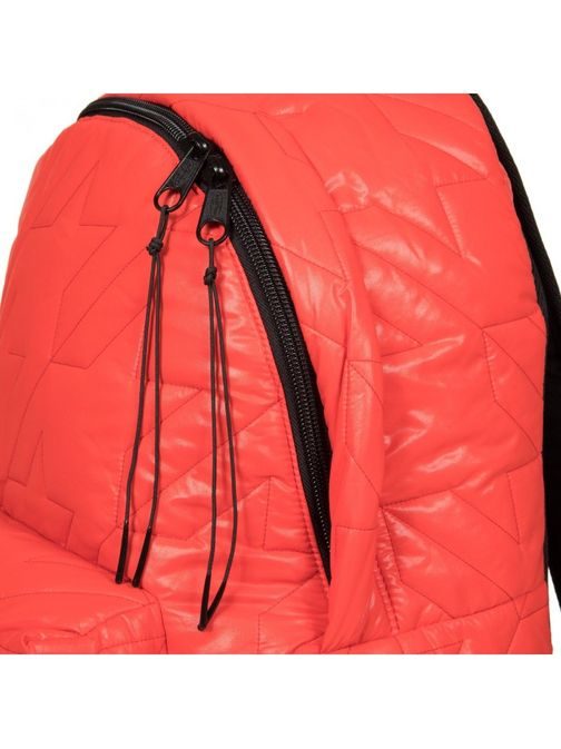 Červený ruksak EASTPAK PUFFA PADDED