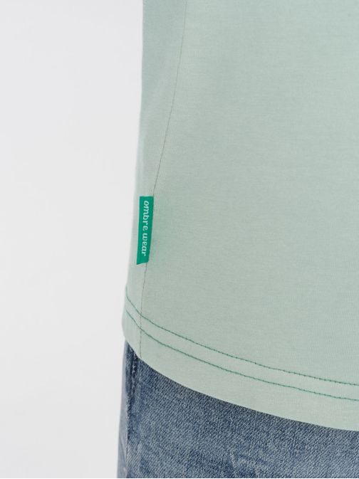 Jedinečné mätové bavlnené tričko s nášivkou V4 TSCT-0151