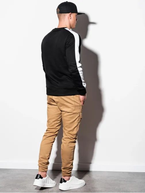 Nádherná čierna mikina bez kapucne B1081