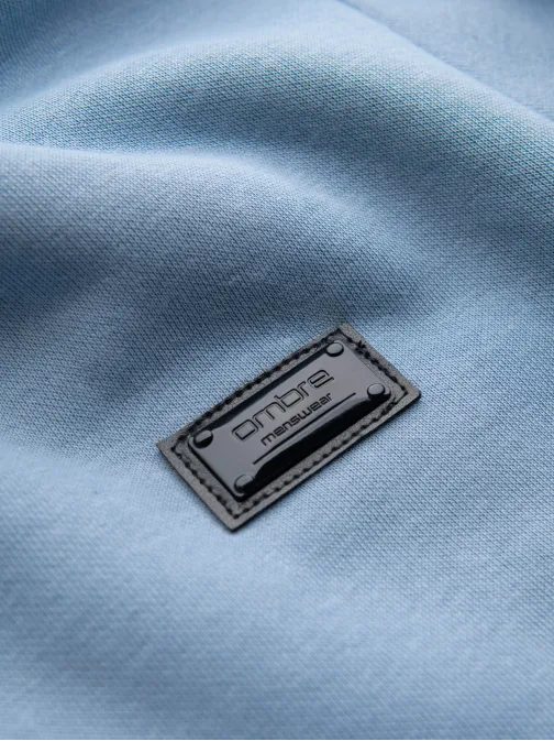 Trendy svetlo modrá mikina s nášivkou V3 SSNZ-0136