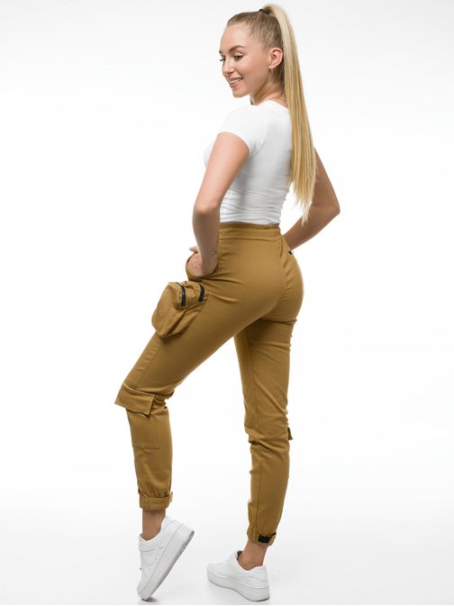 Trendové kamelové dámske jogger nohavice O/802