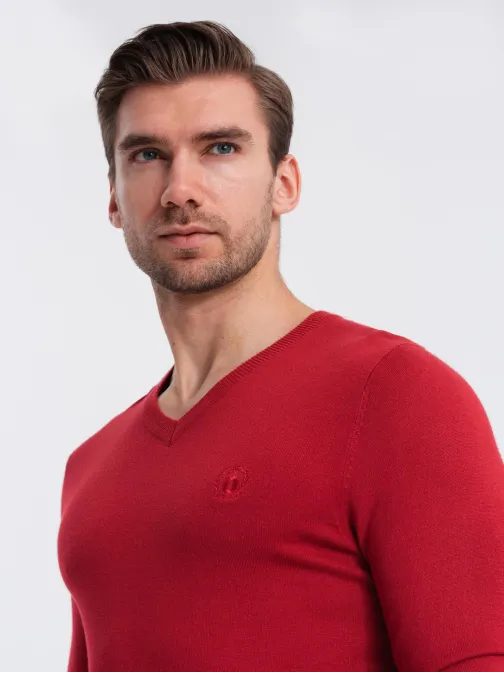 Klasický červený sveter s véčkovým výstrihom V20 SWBS-0107