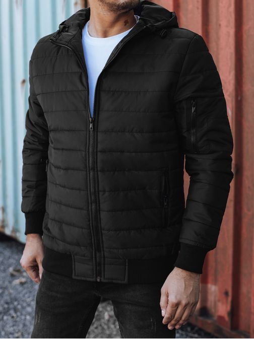 Prešívaná čierna prechodná bunda