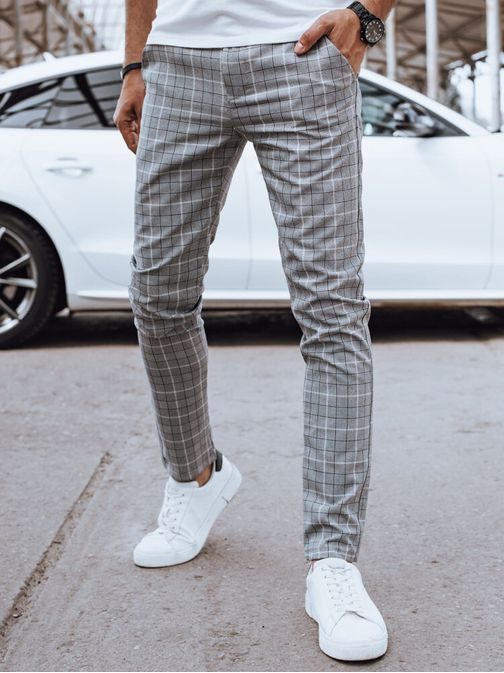 Štýlové svetlo sivé nohavice s károvaným vzorom