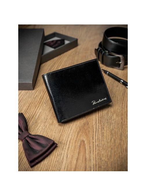 Jednoduchá čierna peňaženka