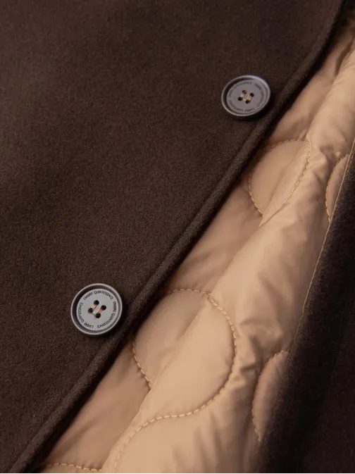 Hnedý pánsky kabát na zimu om-cowc-0135