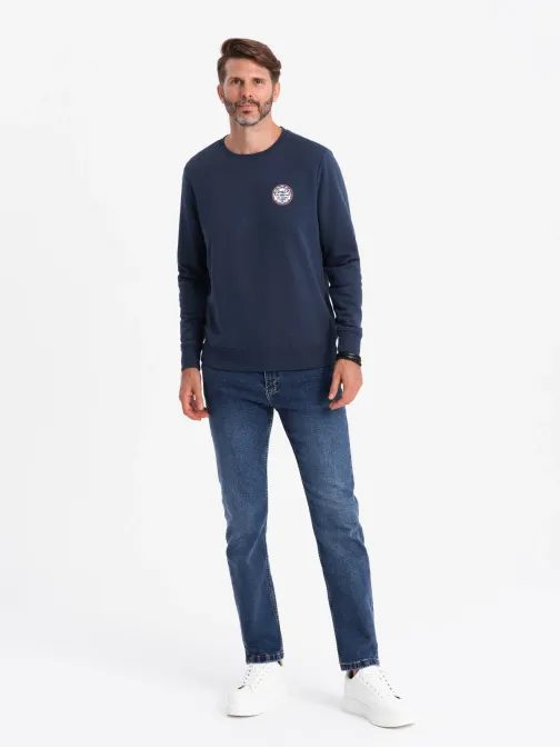 Pohodlná tmavo modrá mikina s nášivkou V2 SSNZ-0134