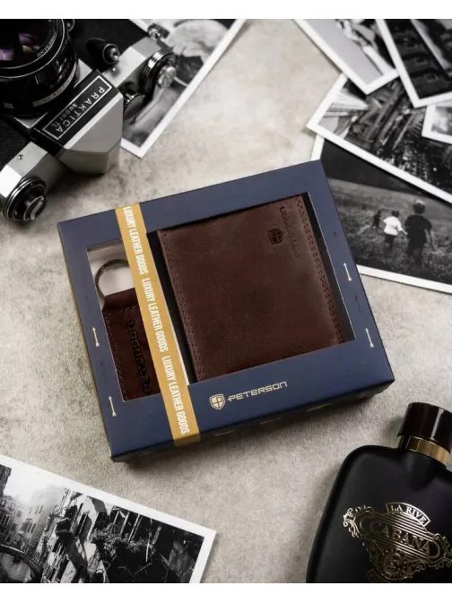 Hnedý kožený set Peterson - peňaženka a kľúčenka
