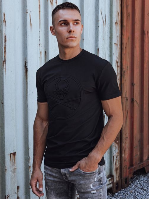 Čierne tričko s krátkym rukávom so vzorom