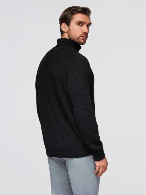 Atraktívny čierny pletený rolák V4 SWTN-0162