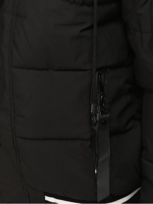Nadčasová čierna zimná bunda s kapucňou