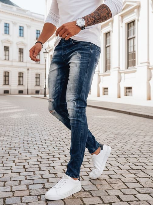 Trendy modré roztrhané pánske džínsy